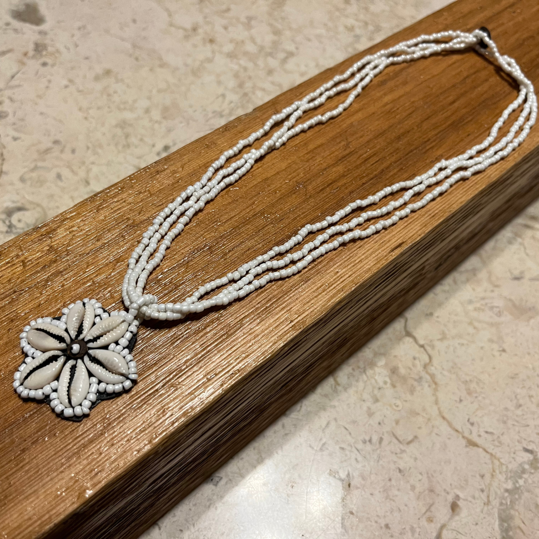 Shell Necklace Flower Design