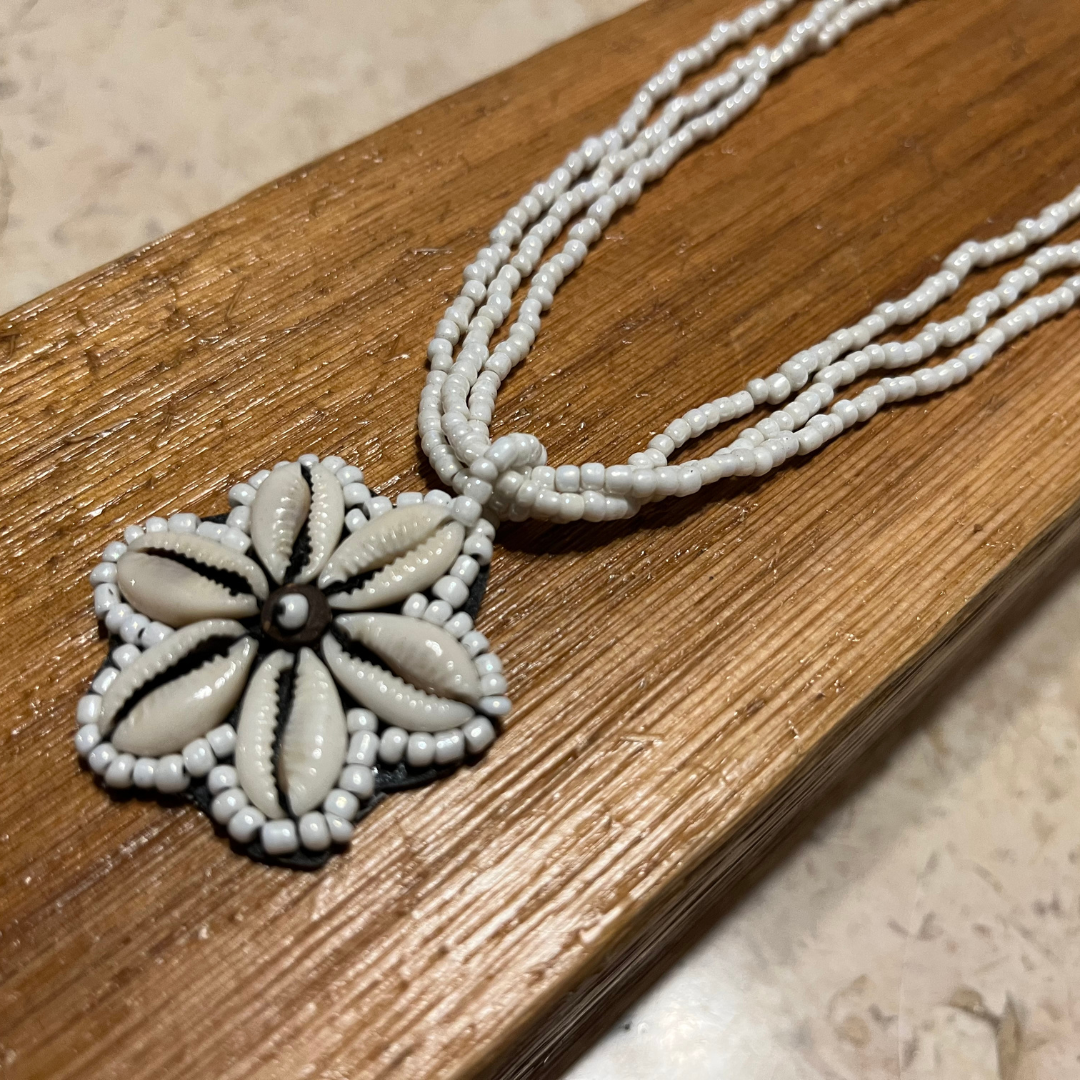 Shell Necklace Flower Design